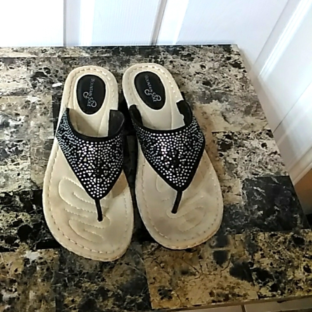 Mountain Sole Women's Sandals - Picture 2 of 6
